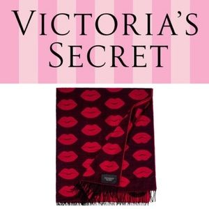 Victoria’s Secret Lipstick Kisses fleece throw blanket